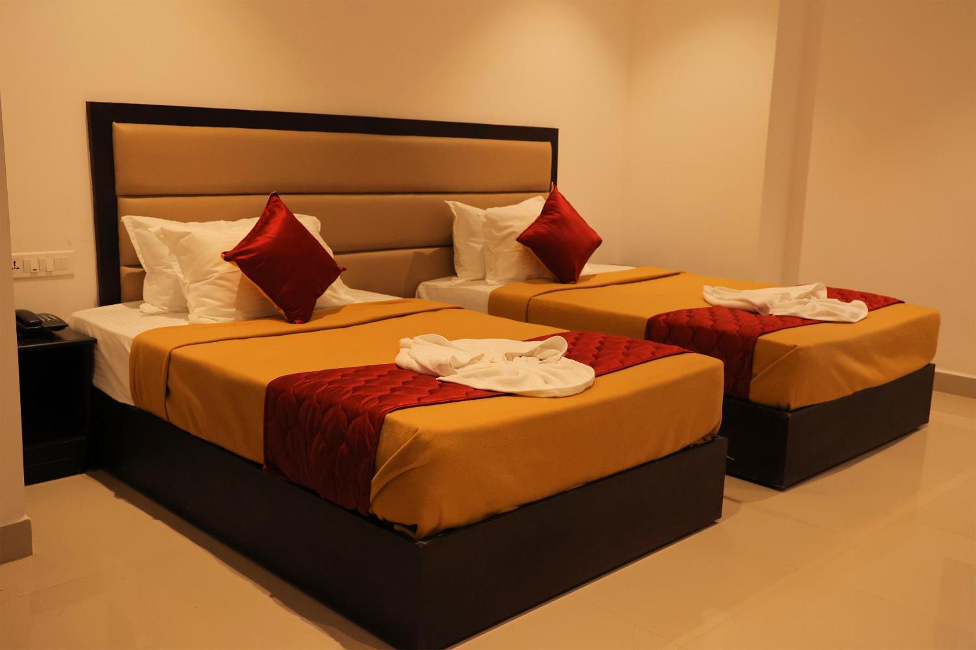 Spring Valley Resort Thekkady Exteriör bild